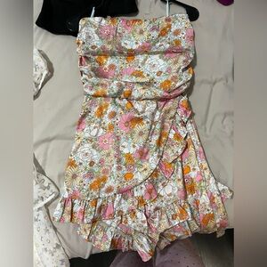 Floral strapless romper